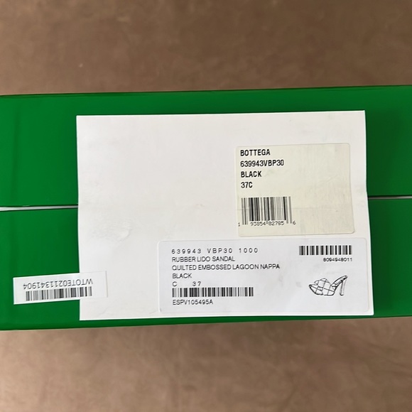 Bottega Veneta Black Lido Leather Mules- Size 37/7- New in Box - Picture 14 of 15